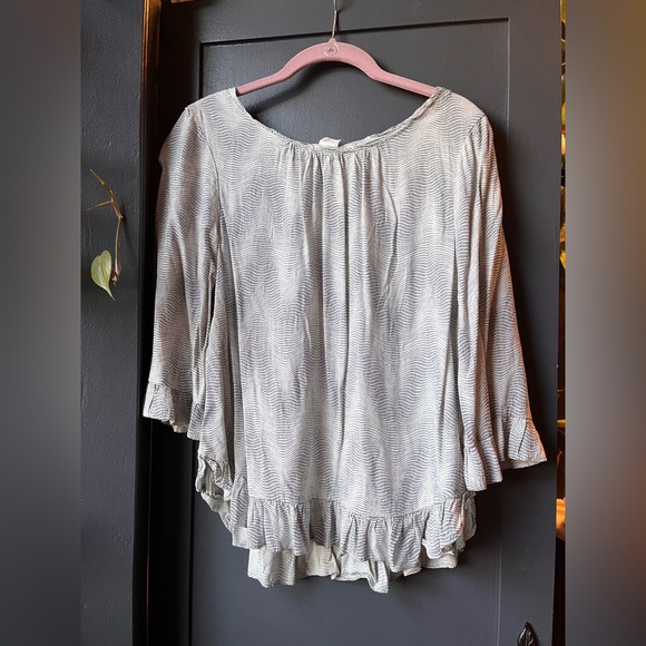 Gap Cool Wave Ruffle Quarter Sleeve Blouse Black White Extra Small Top - Picture 2 of 7